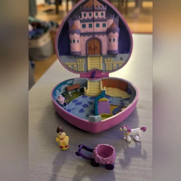 My Little Fairy Tales Cinderella Fold Up Playset - Polly Pocket 1994. - Picture 4 of 8